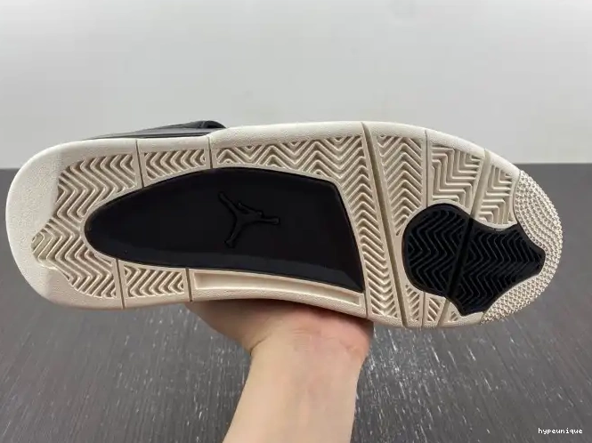 HYPE Retro 819139-010 Pony Black 4 Jordan Hair 0529